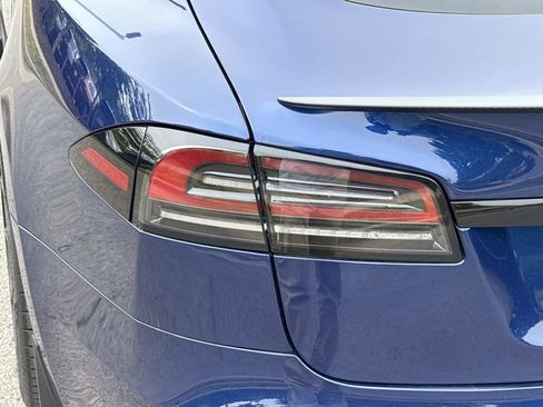 Used 2024 Tesla Model S Plaid AWD/4WD image 9