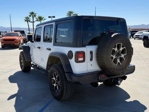 Used 2018 Jeep Wrangler Unlimited Rubicon image 3
