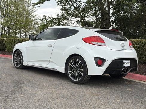 Used 2016 Hyundai Veloster Turbo w/ Option Group 04 FWD image 7