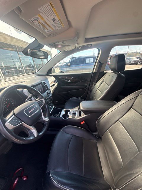 Used 2020 GMC Terrain Denali w/ Denali Premium Package FWD image 8