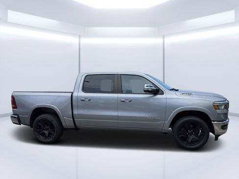 Used 2022 RAM 1500 Laramie AWD/4WD image 2