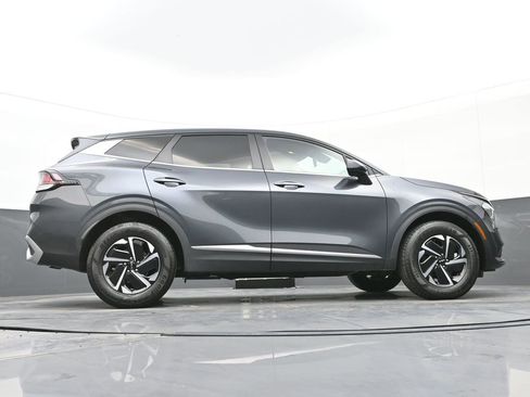 Used 2023 Kia Sportage LX image 35