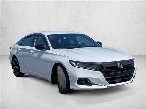 Used 2022 Honda Accord Sport image 3