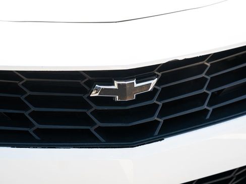 Used 2022 Chevrolet Camaro LS RWD image 6