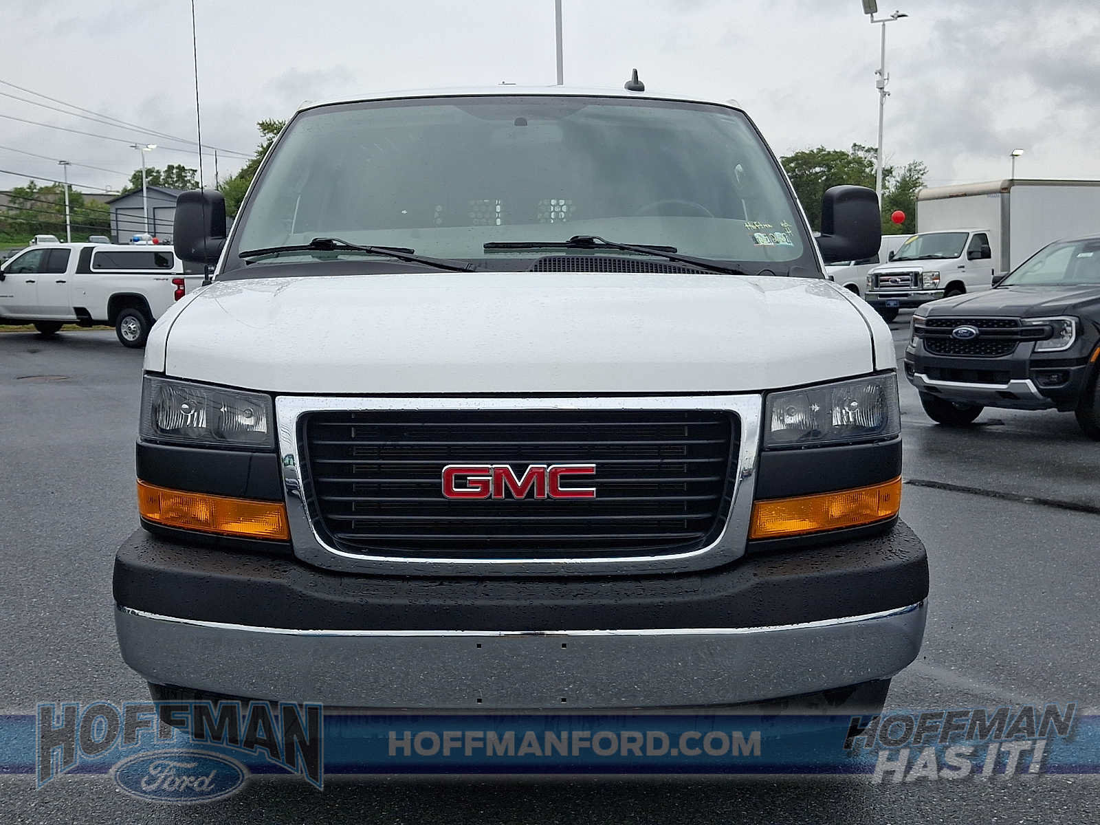 Used 2025 GMC Savana 2500 w/ Driver Convenience Package RWD image 2