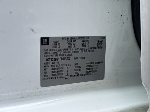 Used 2015 GMC Sierra 2500 Denali w/ Driver Alert Package image 32