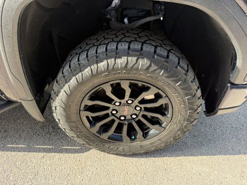 Used 2022 GMC Sierra 1500 AT4X AWD/4WD image 15