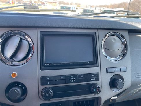 Used 2016 Ford F350 XLT w/ XLT Interior Package image 11