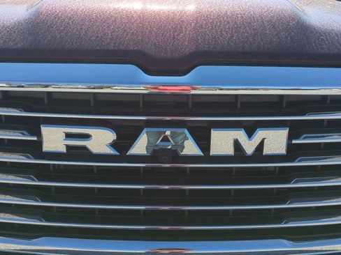 New 2025 RAM 1500 Laramie AWD/4WD image 40