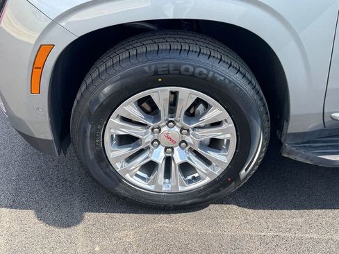 Used 2025 GMC Yukon Denali AWD/4WD image 14