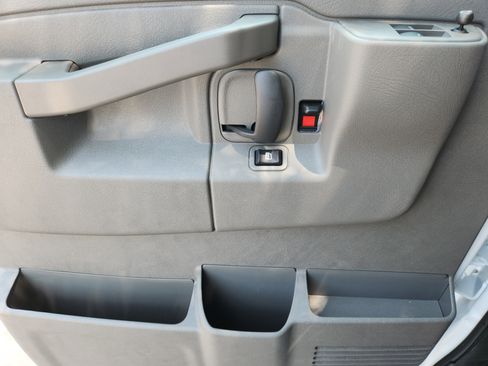 New 2025 Chevrolet Express 2500 w/ Driver Convenience Package image 25