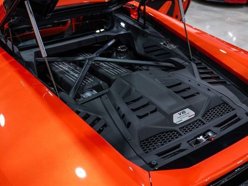 Used 2021 Lamborghini Huracan EVO AWD/4WD image 39