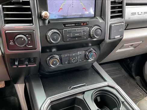 Used 2021 Ford F250 XLT w/ FX4 Off-Road Package AWD/4WD image 15