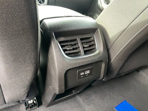 Used 2025 Chevrolet Blazer LT image 8