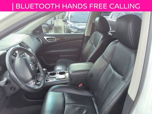 Used 2015 Nissan Pathfinder Platinum FWD image 9