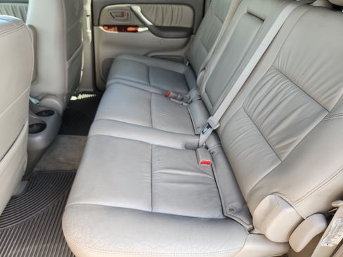 Used 2006 Toyota Tundra Limited w/ All Weather Guard Pkg AWD/4WD image 17