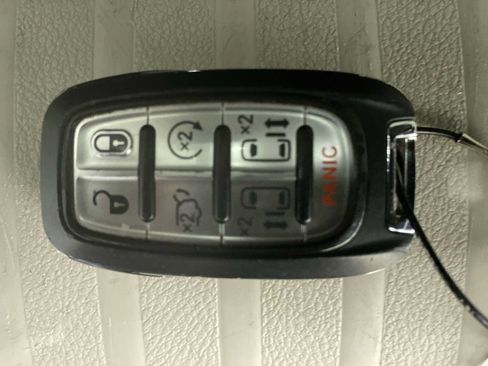 Used 2023 Chrysler Voyager LX FWD image 20