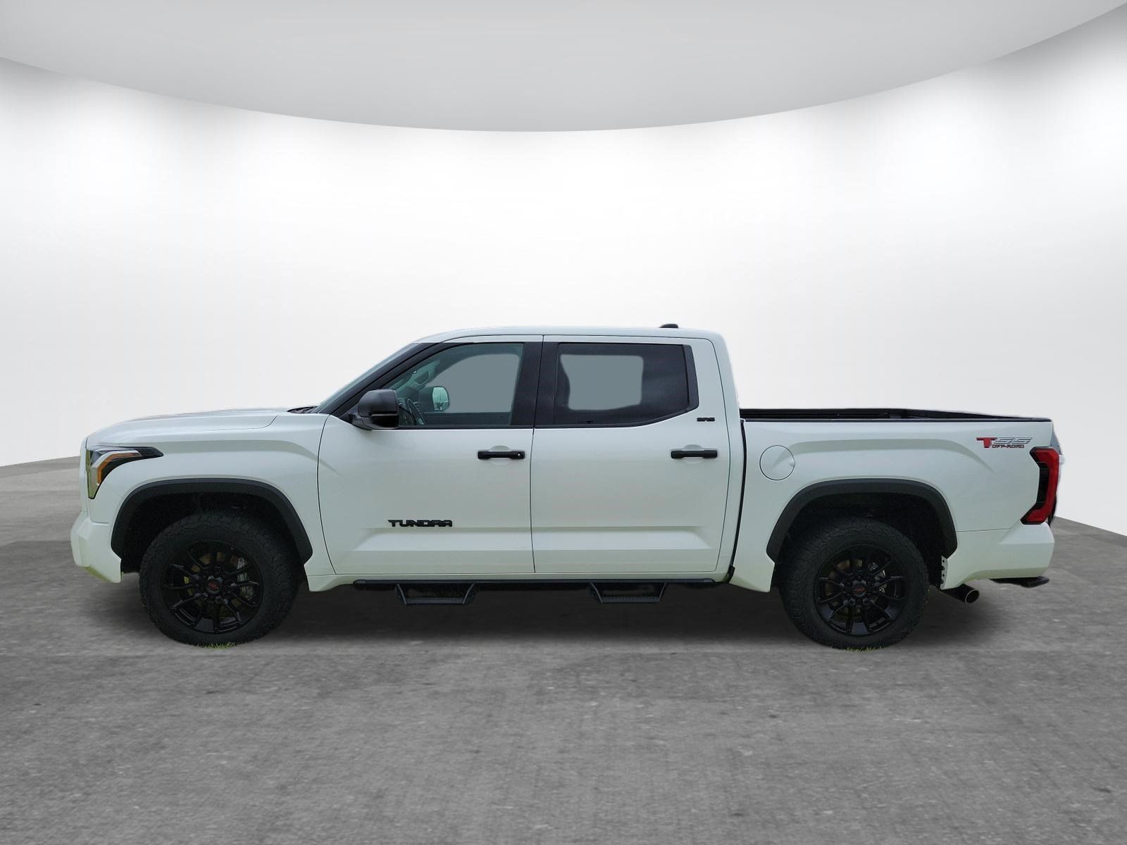 Used 2023 Toyota Tundra SR5 AWD/4WD image 4