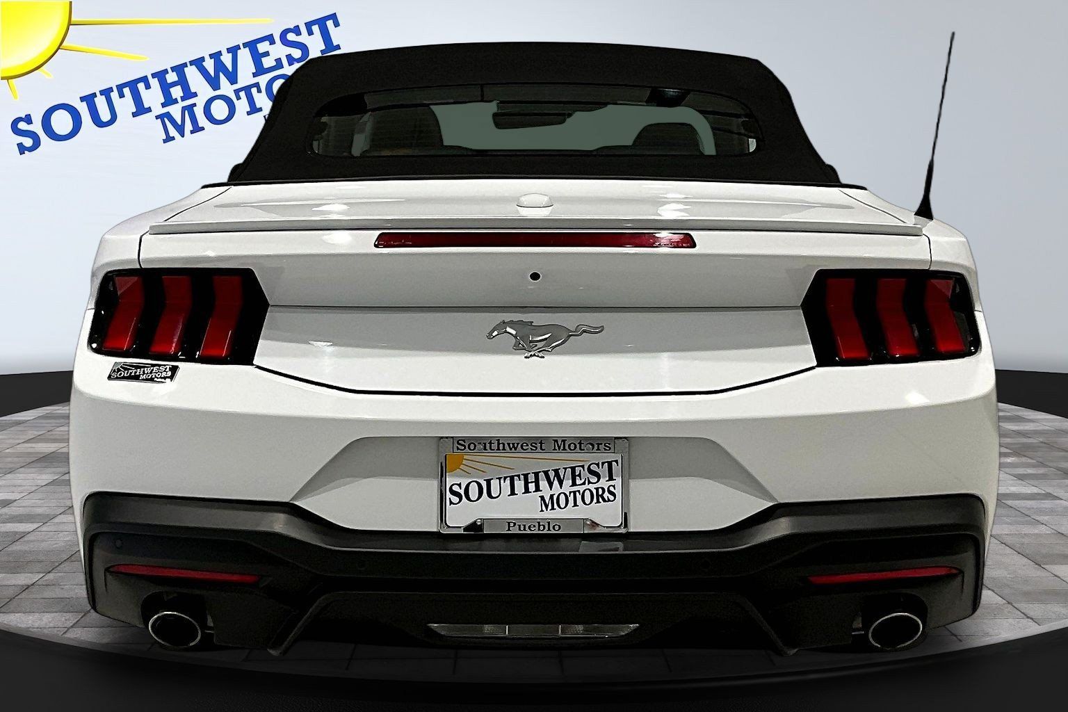 Used 2025 Ford Mustang Premium RWD image 6