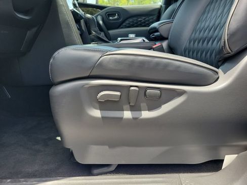 Used 2024 INFINITI QX80 Sensory w/ Cargo Package AWD/4WD image 21