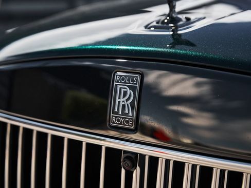 Used 2026 Rolls-Royce Cullinan Black Badge AWD/4WD image 9