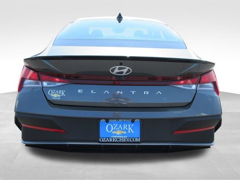 Used 2026 Hyundai Elantra Sport FWD image 4