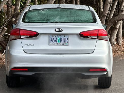 Used 2018 Kia Forte LX image 5