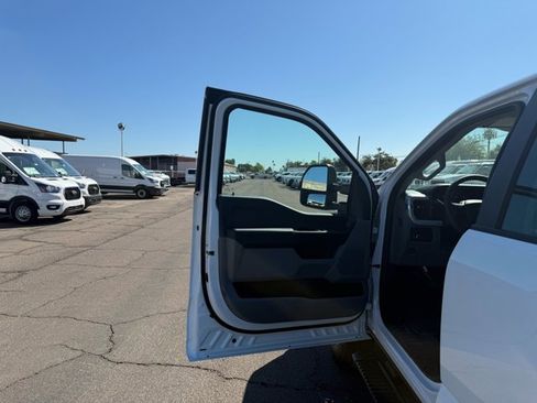 New 2026 Ford F250 XL w/ XL Chrome Package image 21