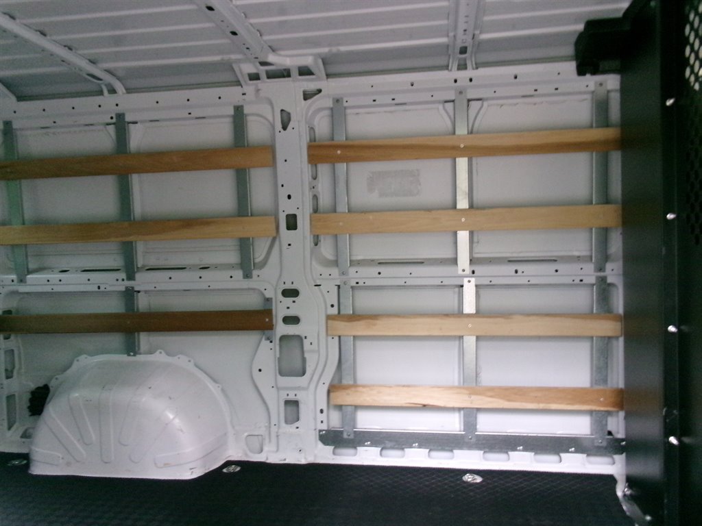 Used 2025 RAM ProMaster 2500 w/ U-Haul Equipment Group FWD image 32