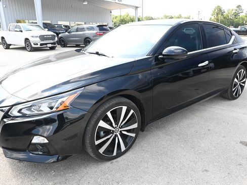 Used 2021 Nissan Altima 2.5 Platinum AWD/4WD image 5