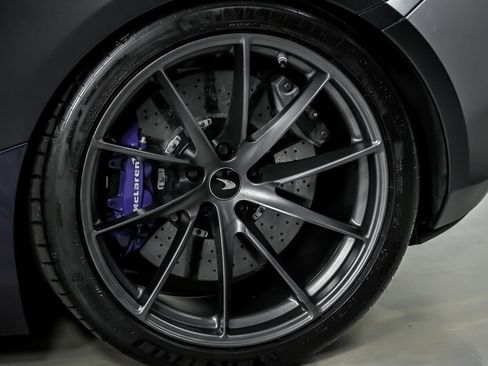 Used 2019 McLaren 720S RWD image 12