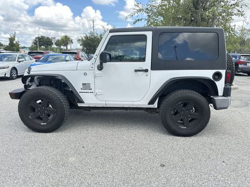 Used 2013 Jeep Wrangler Sport w/ Connectivity Group AWD/4WD image 3