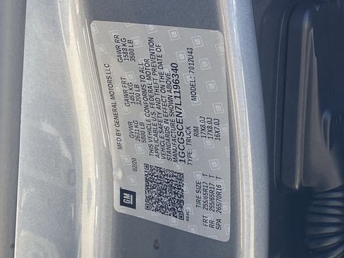 Used 2020 Chevrolet Colorado LT w/ Safety Package image 31