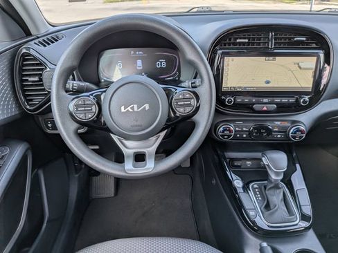 Certified 2024 Kia Soul S FWD image 17