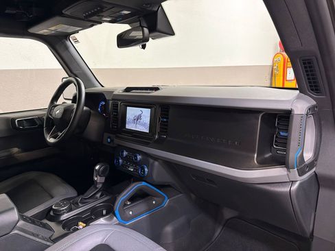Used 2022 Ford Bronco Black Diamond AWD/4WD image 42