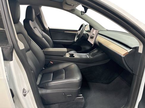 Certified 2023 Tesla Model Y Performance AWD/4WD image 13