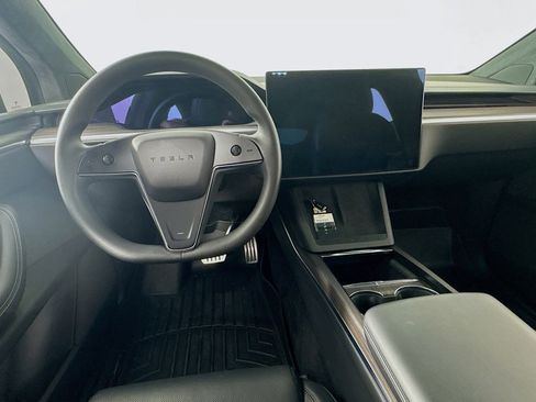 Used 2023 Tesla Model X AWD/4WD image 4