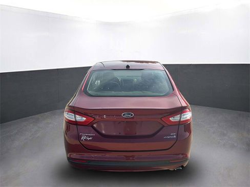 Used 2016 Ford Fusion SE w/ Equipment Group 502A image 5