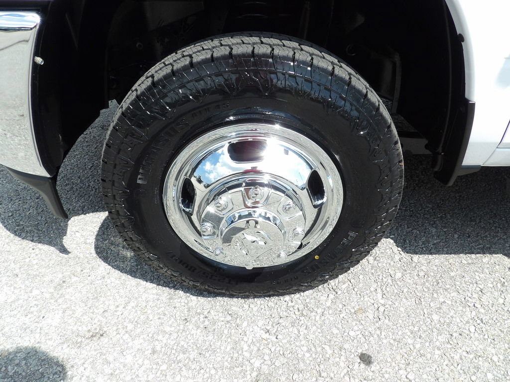 Used 2021 RAM 3500 Tradesman w/ Chrome Appearance Group AWD/4WD image 50