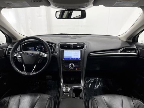 Used 2020 Ford Fusion Energi Titanium image 17