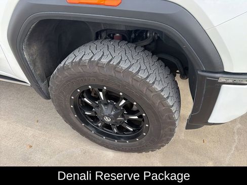 Used 2024 GMC Sierra 2500 Denali w/ Denali Reserve Package image 3