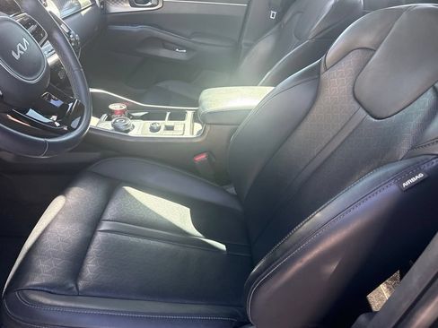 Used 2023 Kia Sorento EX AWD/4WD image 9