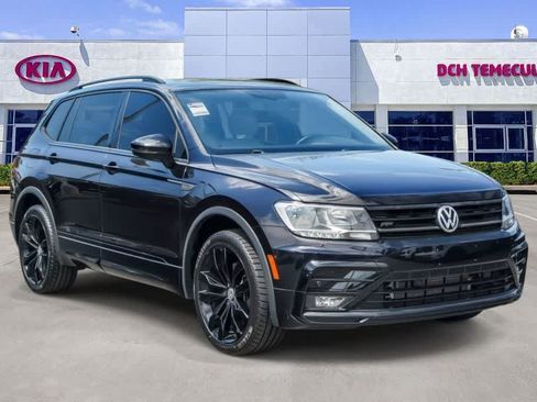 Used 2020 Volkswagen Tiguan SE R-Line FWD image 3