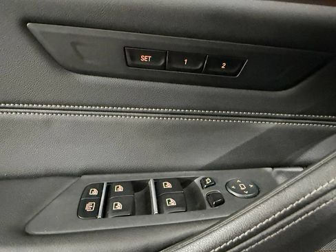 Used 2021 BMW M550i xDrive w/ Executive Package AWD/4WD image 23