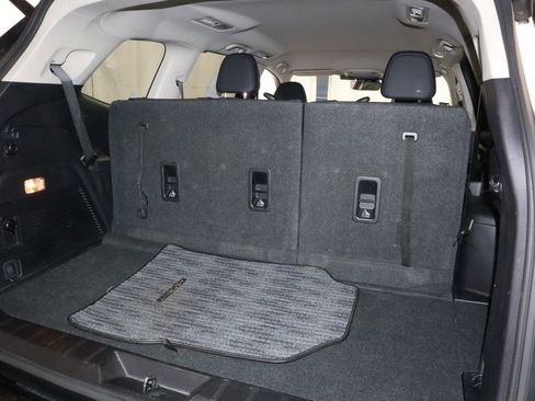 Used 2023 Subaru Ascent Limited image 16