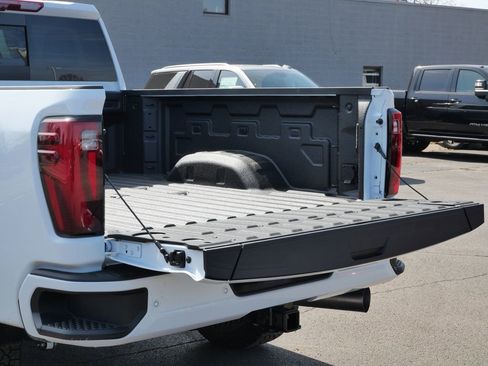 New 2026 GMC Sierra 3500 Denali w/ Denali Reserve Package AWD/4WD image 29
