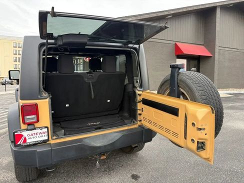 Used 2013 Jeep Wrangler Sport AWD/4WD image 9