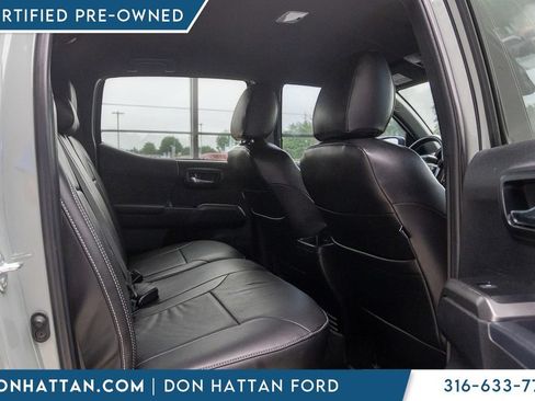 Used 2023 Toyota Tacoma TRD Sport w/ Technology Package AWD/4WD image 19