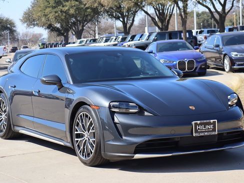 Used 2022 Porsche Taycan 4 Cross Turismo image 3