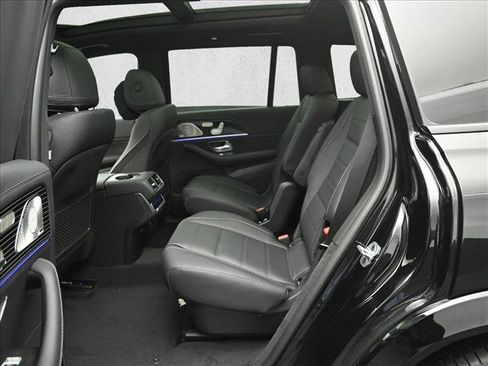New 2026 Mercedes-Benz GLS 580 4MATIC image 21